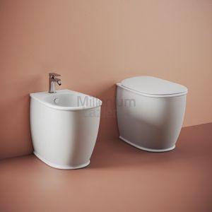 ARTCERAM Atelier ATV002 Miska wc stojąca bezkołnierzowa